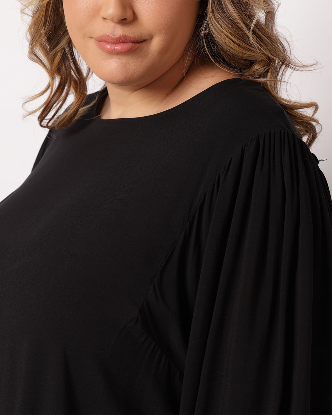 Vestido-730423--Mg-34-Lisoest-Viscose---Preto