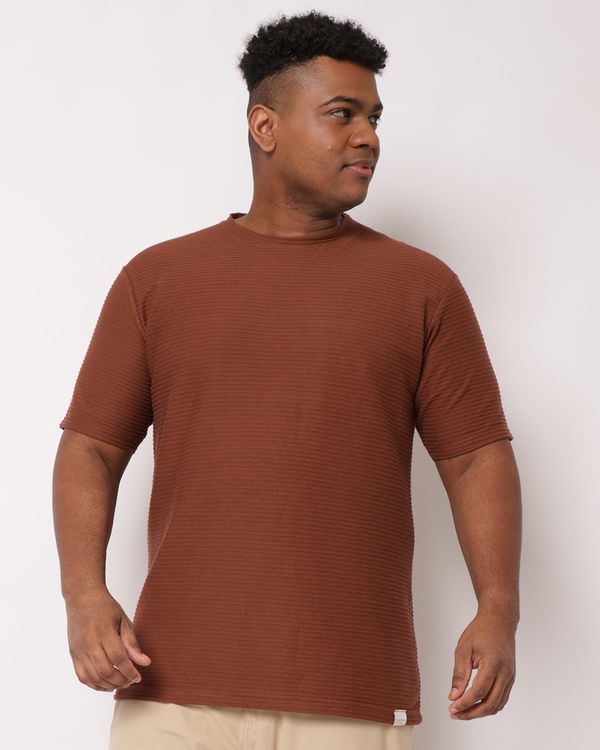 Camiseta Plus Size Masculina Texturizada Manga Curta Marrom G2