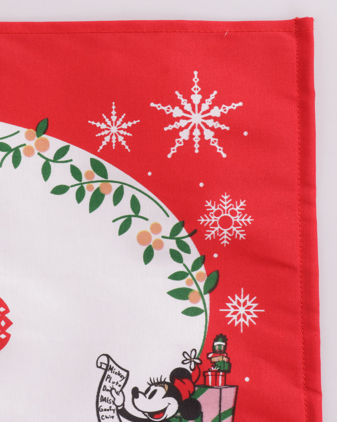 Lugar-Americano-Mickey-E-Friends-Natal25---Vermelho