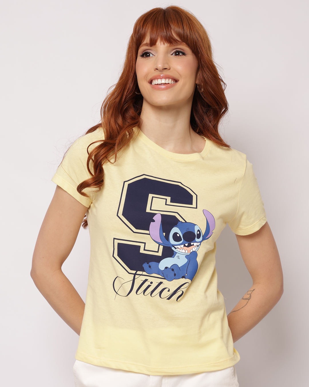 Camiseta-Mc-23409-Stitch-Amo-Pgg-P9---Amarelo