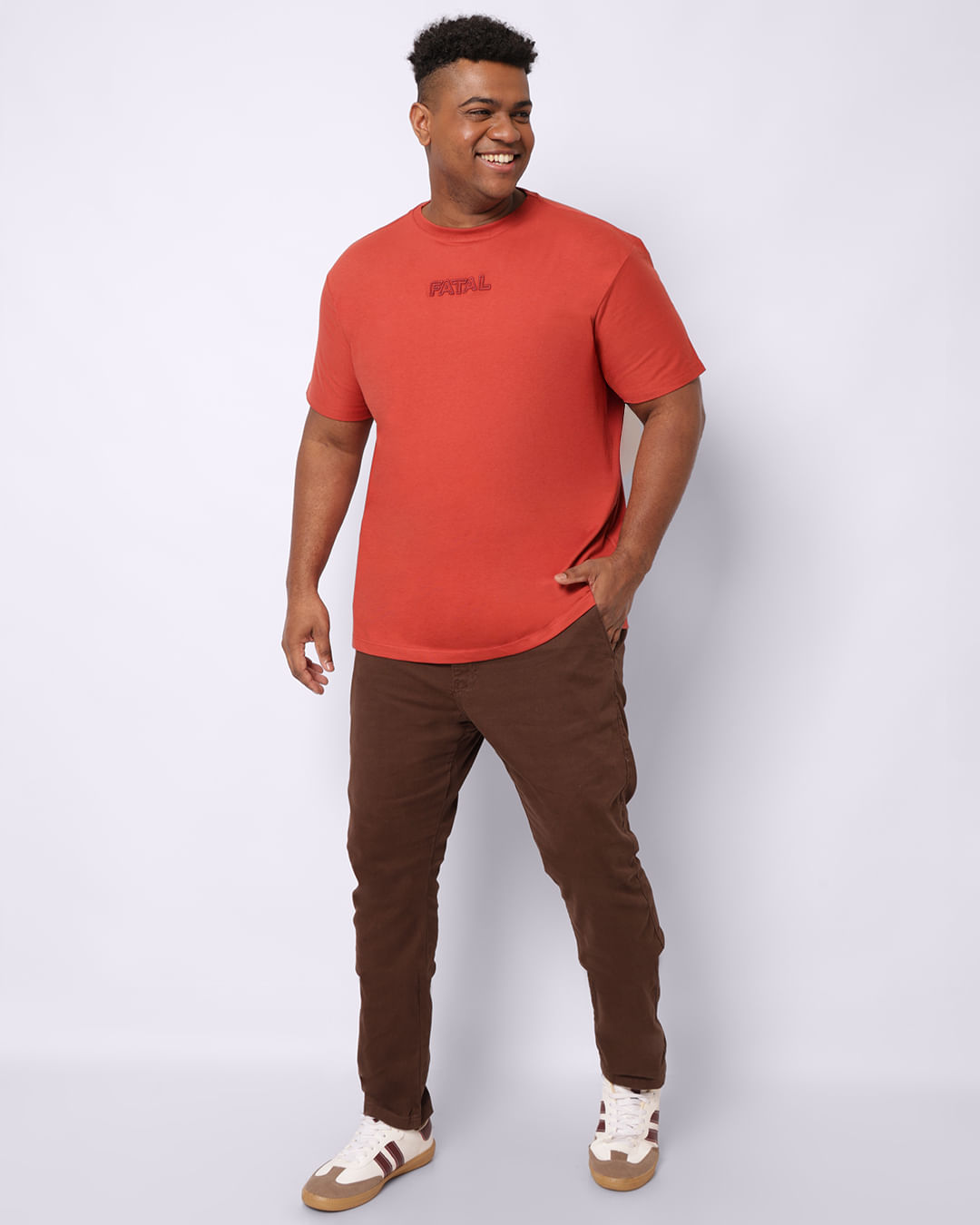 Calça Sarja Plus Size Masculina Slim com Bolsos Marrom