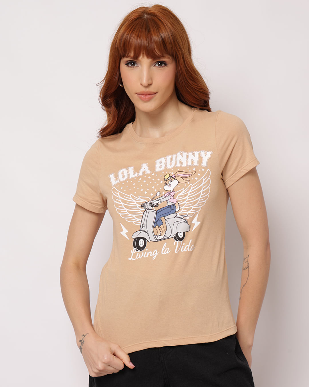 Camiseta-Mc-23899-Looney-Bge-Pgg-P8---Bege