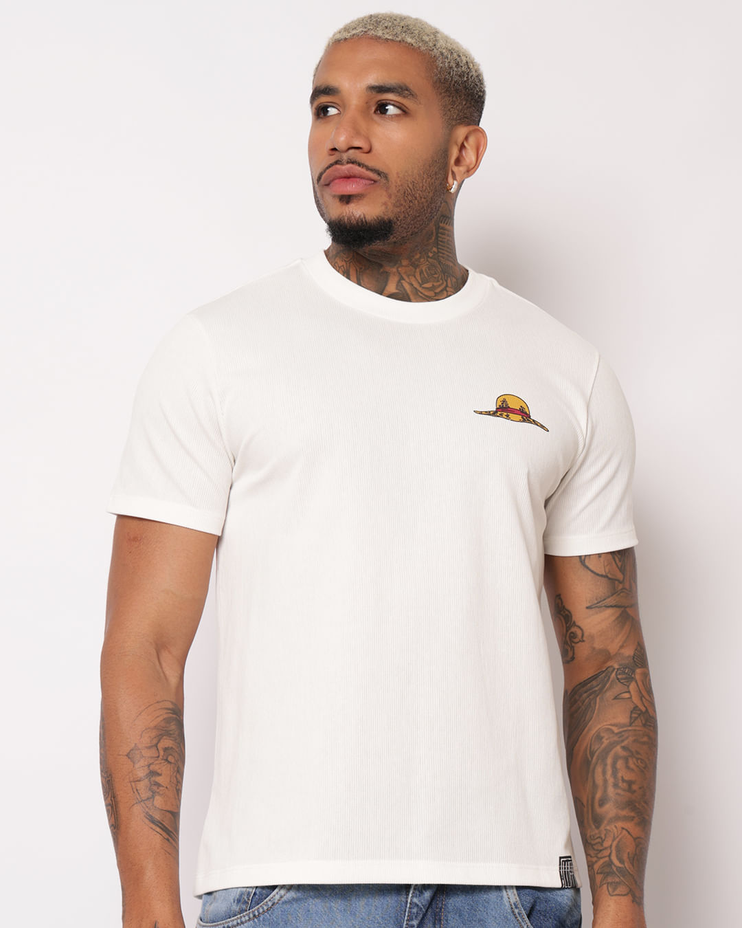 Camiseta-One-Piece-Tro110007-Pgg---Off-White