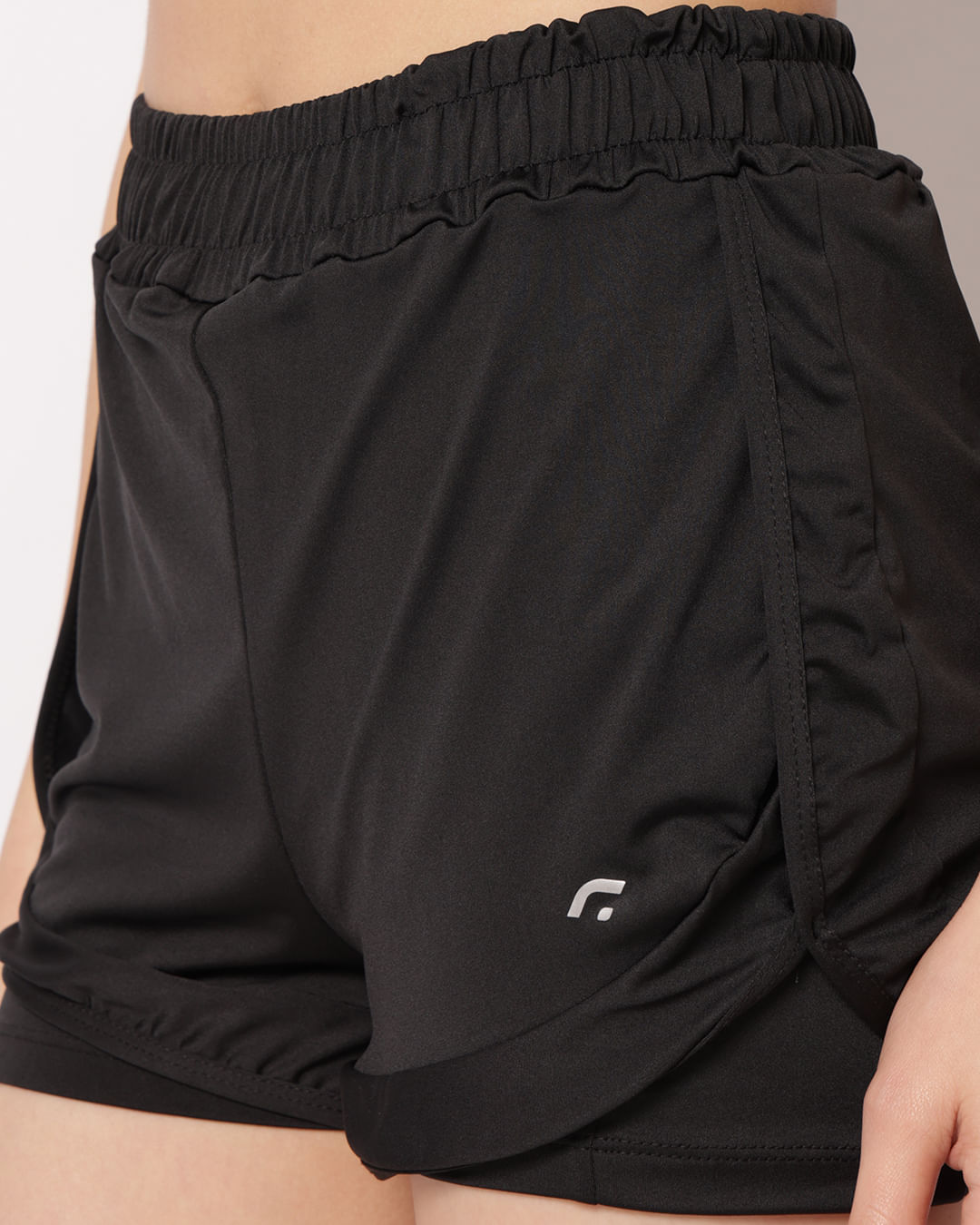 Shorts-207834-Sobreposto-Bolso-Interno---Preto