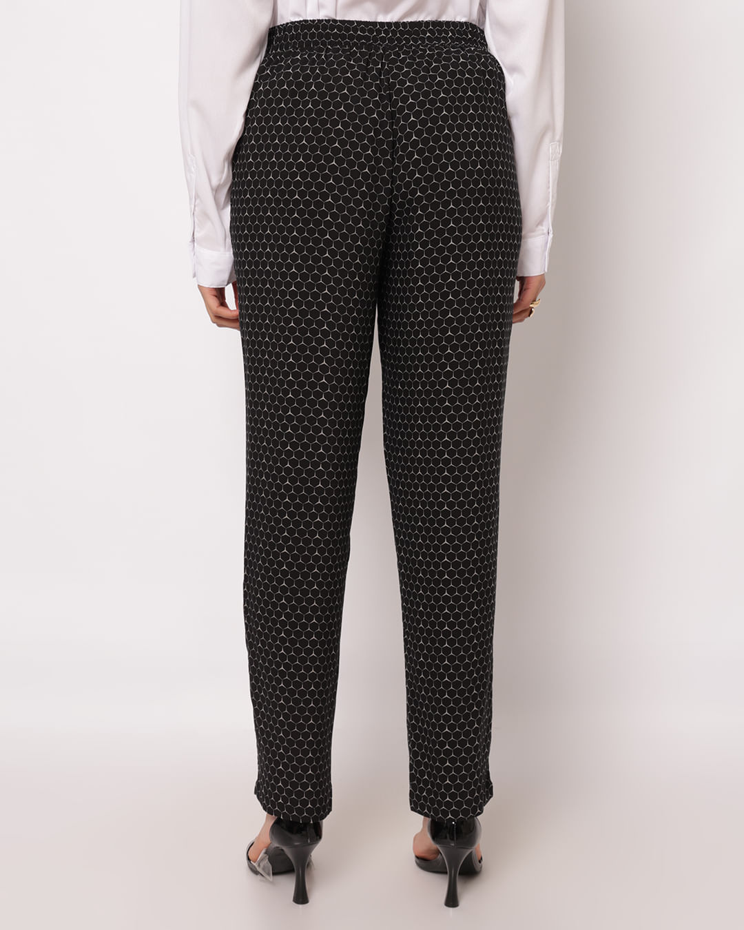 Calca-230684-Tp-Pregas-Estam---Preto-Geometrico