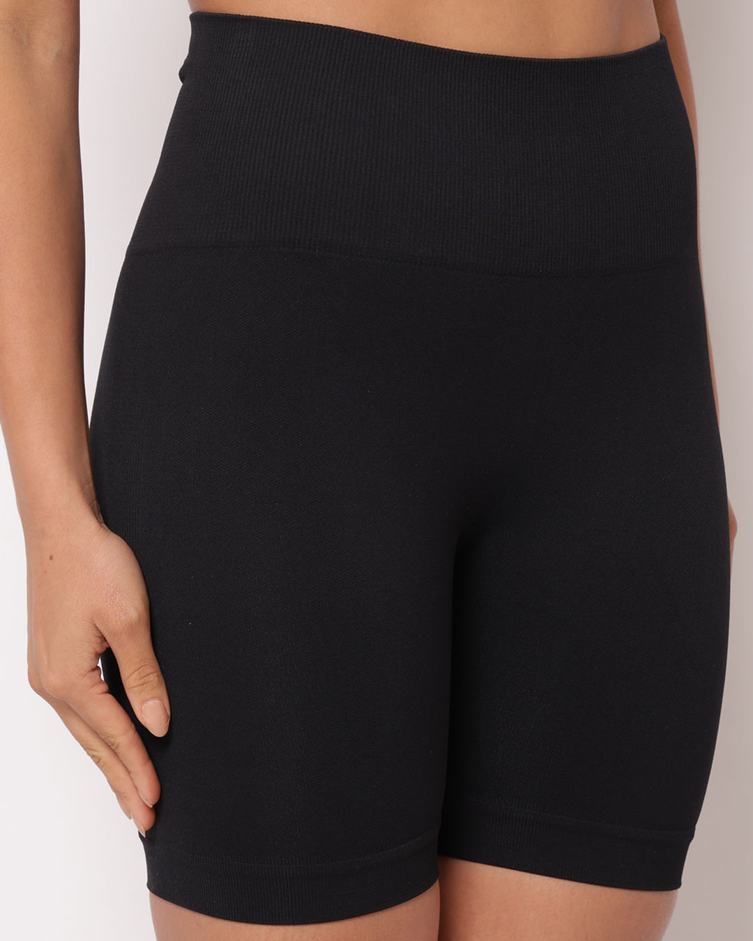 Shorts-Seamless-Levanta-Bumbum---Preto