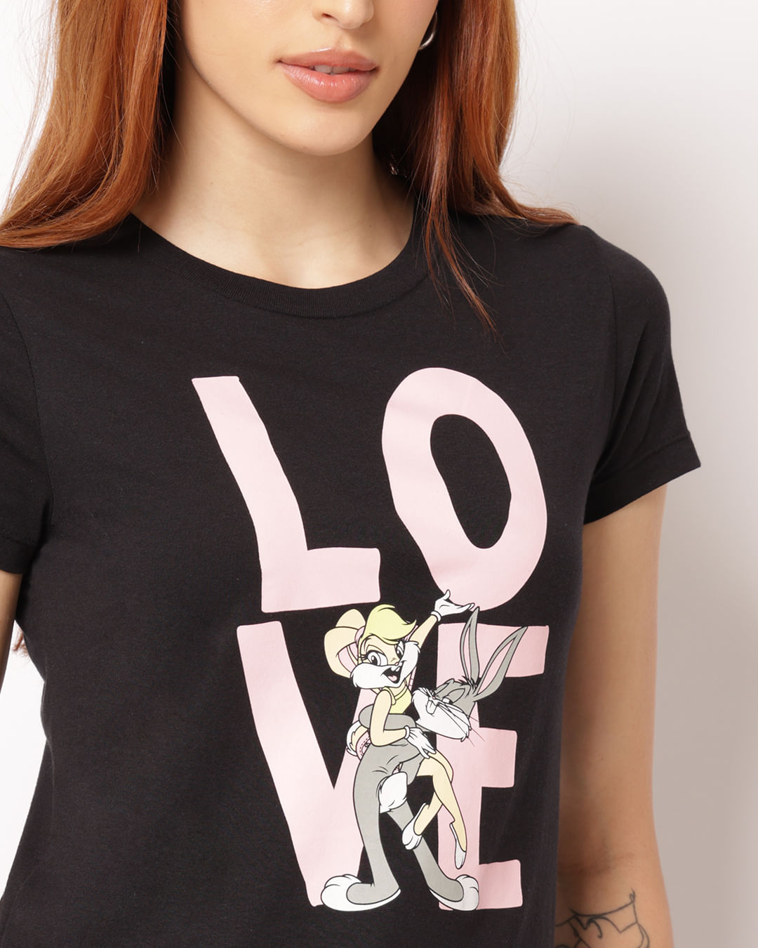 Camiseta-Mc-0402208-Looney-Pto-Pgg-P8---Preto