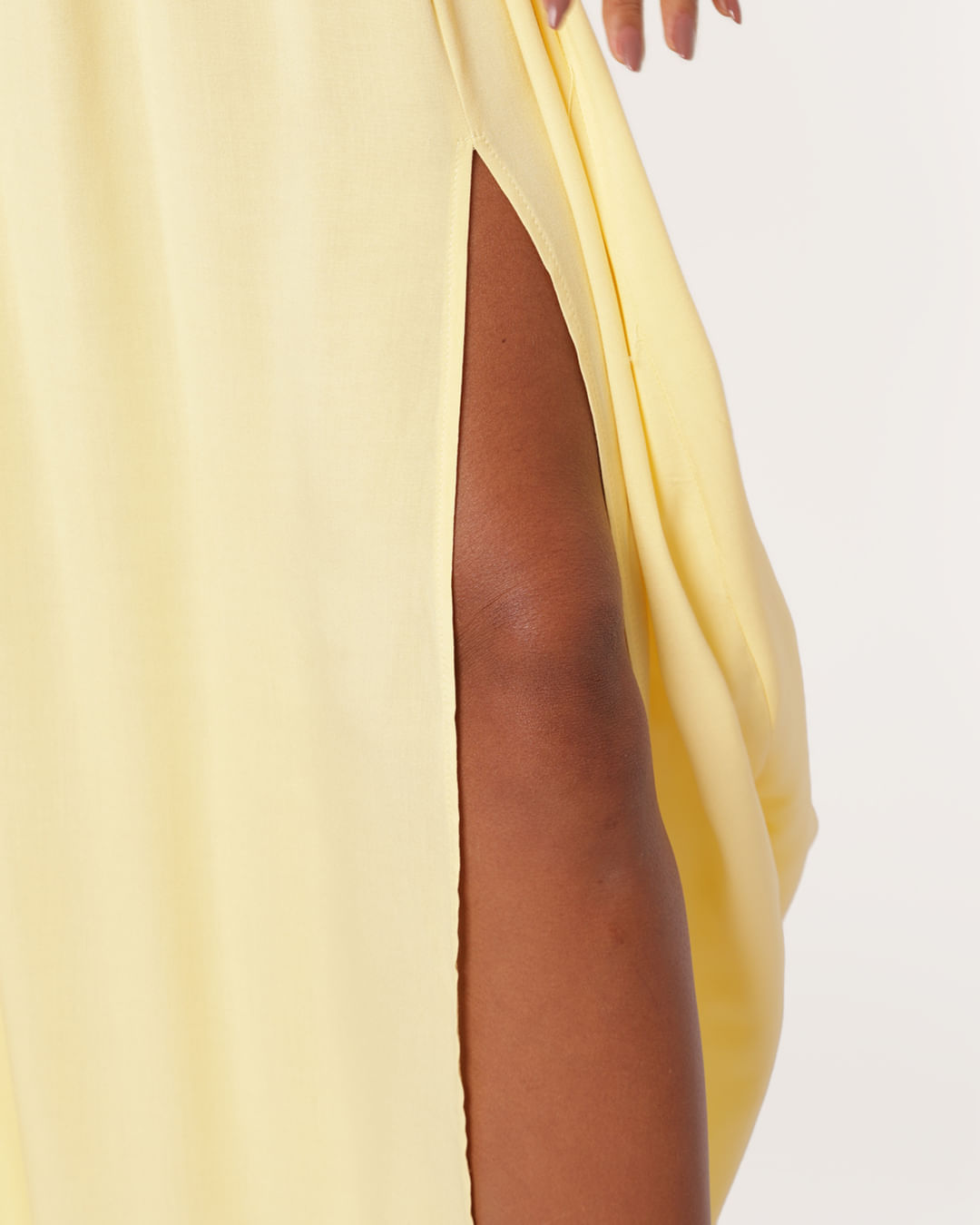Vestido-No-Costas-230338-Amr-Pgg---Amarelo