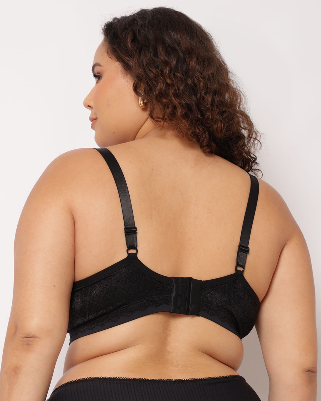 Soutien-Tg-Renda-E-Micro-1012---Preto