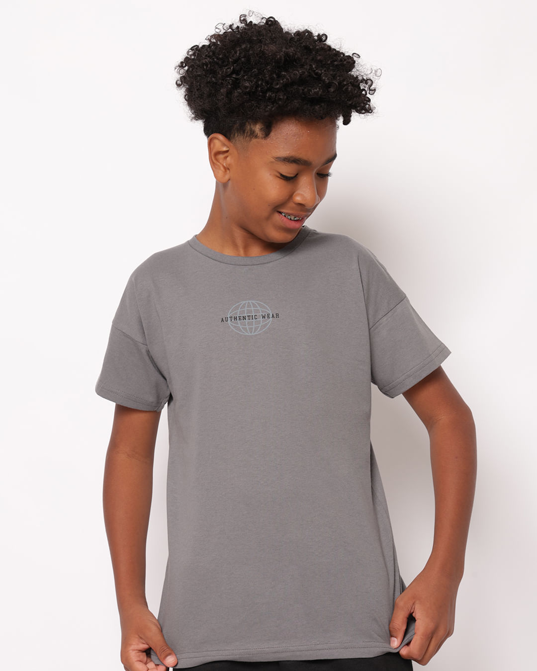 Camiseta-T43626-Mc-M-1016-Authentic-We---Cinza