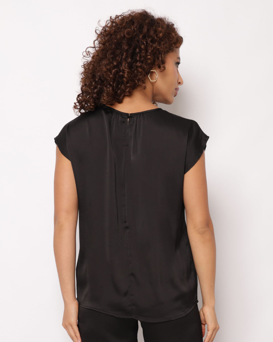 Blusa-Fran-Dec-Satin-231594---Preto