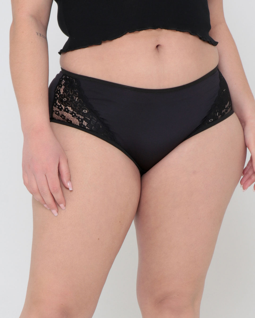 Calcinha-Plus-Size-Avulsa-Cintura-Alta-Renda-Preta-