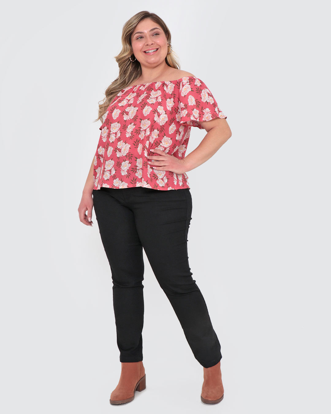 Calça Plus Size Feminina Sarja Reta Preta