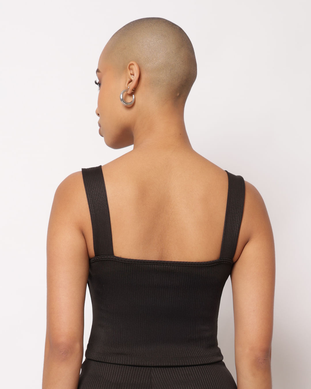 Top-Det-Ilhos-261059-Pg---Preto