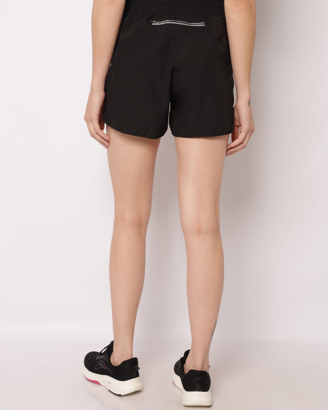 Short-240801-Bolso-Invisivel-Tras---Preto
