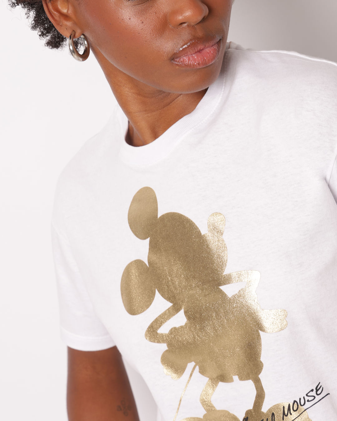 Cropped-23945-Over-Mickey-Dourado-Pg---Branco