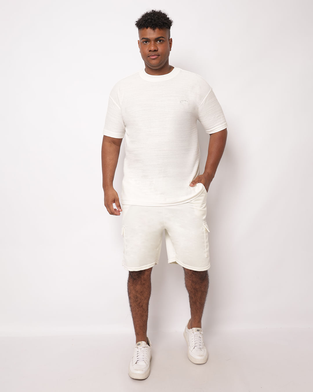 Camiseta-E4539-Dallas-Text-Bord-Off-Plus---Off-White