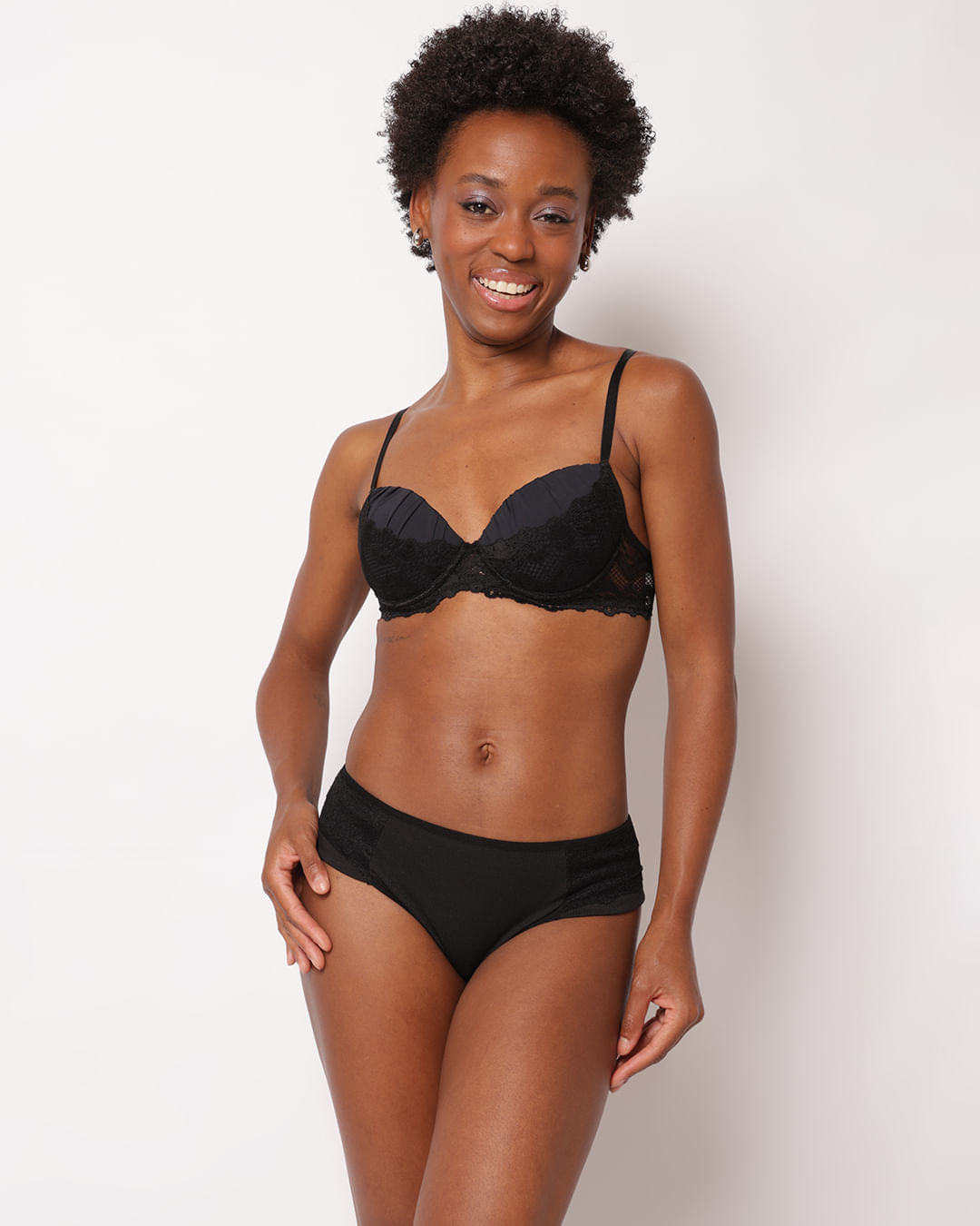 Sout-Base-Micro-Drapeada-E-Renda-535---Preto