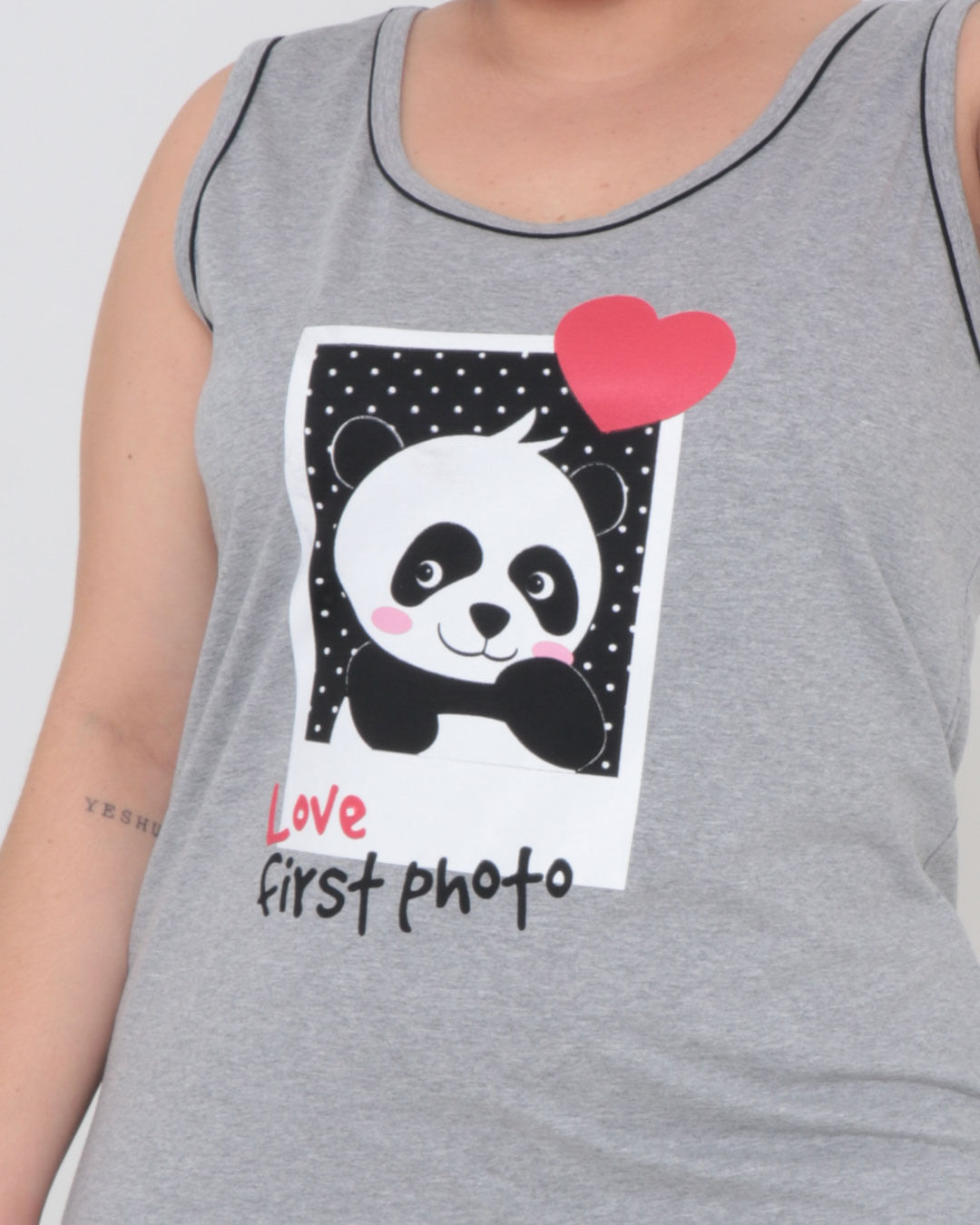 Camisola-Regata-Plus-Size-Estampa-Panda-Cinza-Claro