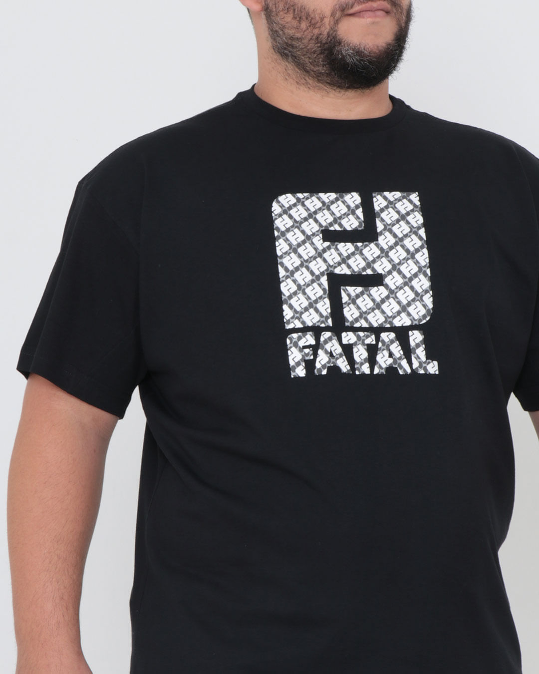 Camiseta-Plus-Size-Estampa-Fatal-Preta