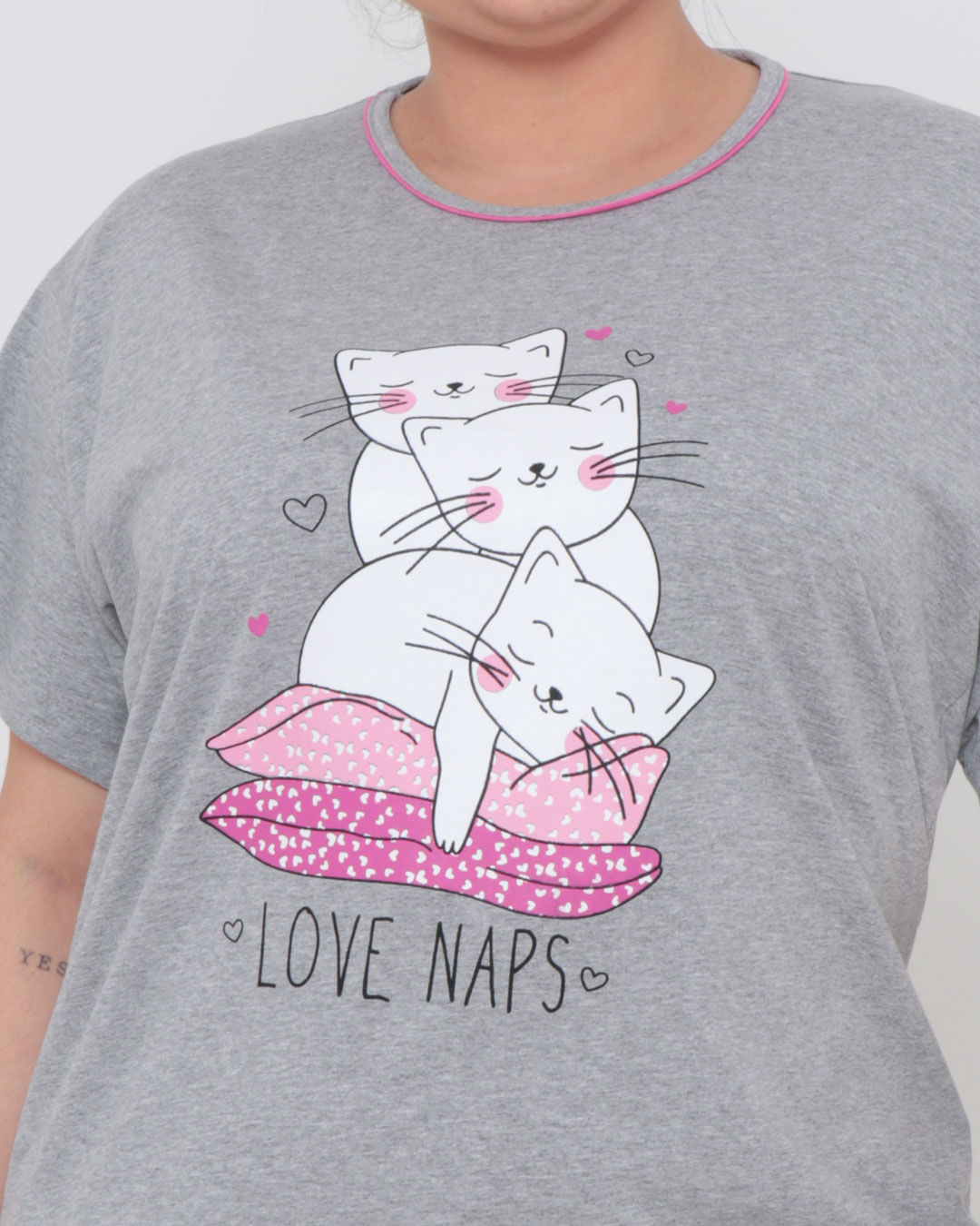 Camisola-Plus-Size-Estampa-Gatos-Cinza-Claro