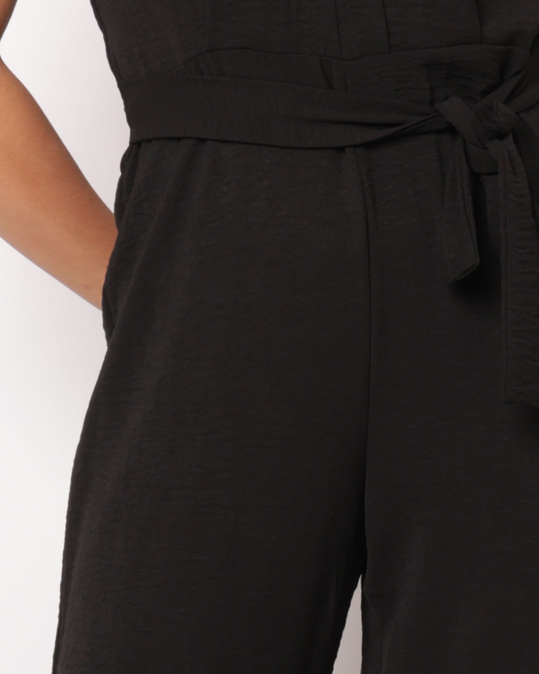 Macacao-Lg-Cey-Det-Decote-231511---Preto