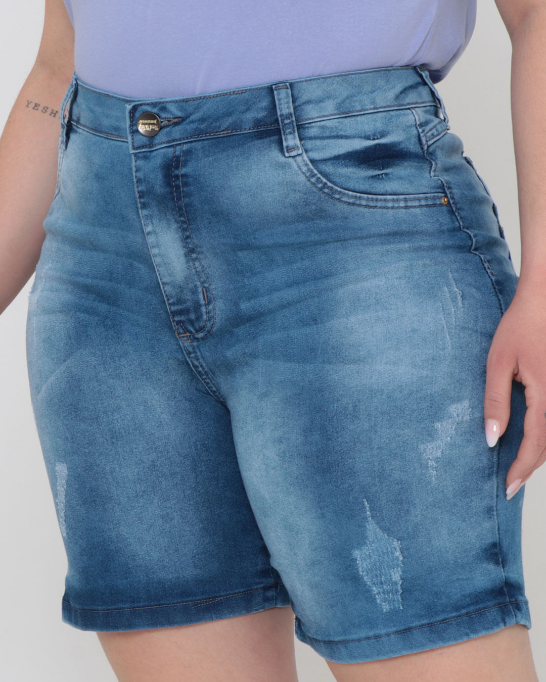 Bermuda-Jeans-Feminina-Plus-Size-Com-Puidos-Azul