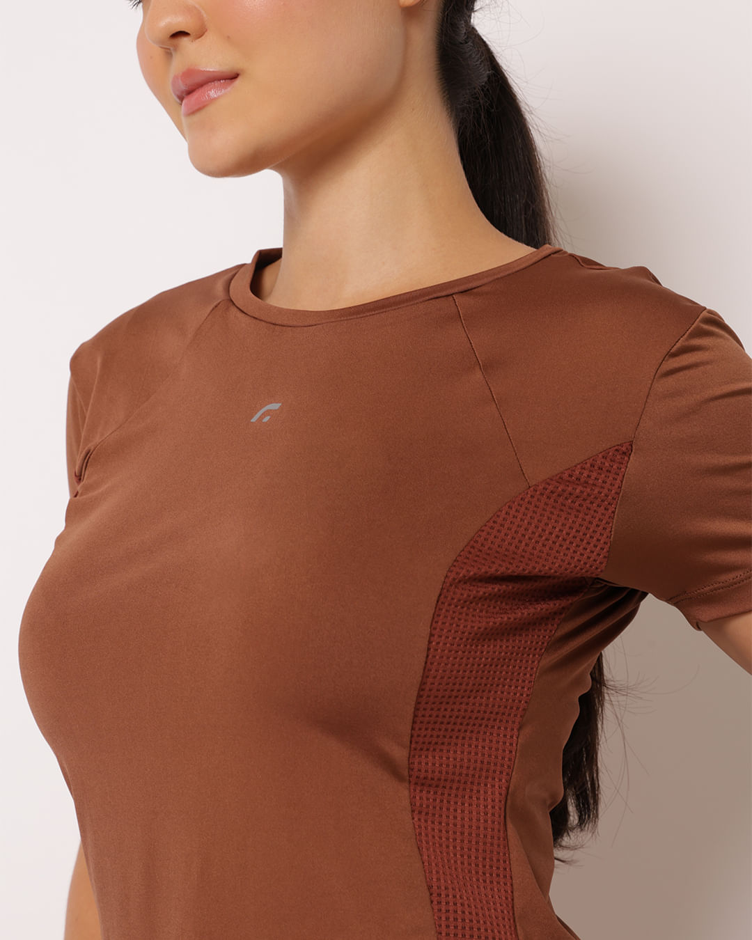 Blusa-301834-Dry-C-Recorte-Furadinho---Marrom
