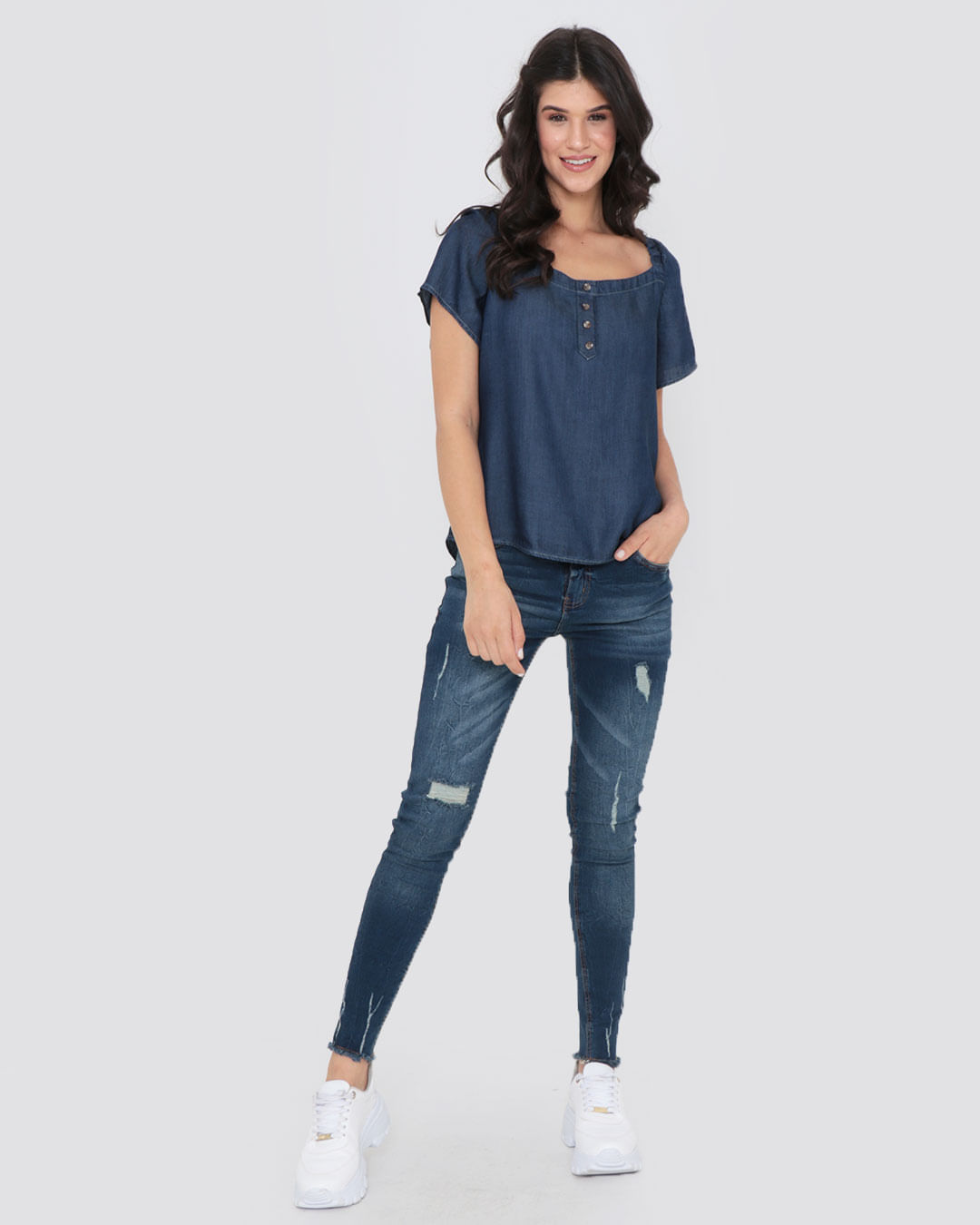 Blusa-Jeans-Com-Babado-Decote-Quadrado-Azul-