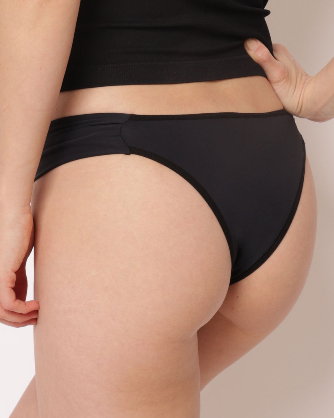 Calc-Bombom-Micro-E-Renda-572426---Preto