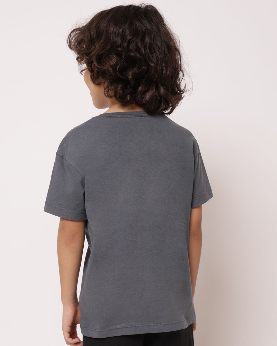 Camiseta-Tor-Info28-Mc-M-410-Avengers---Cinza