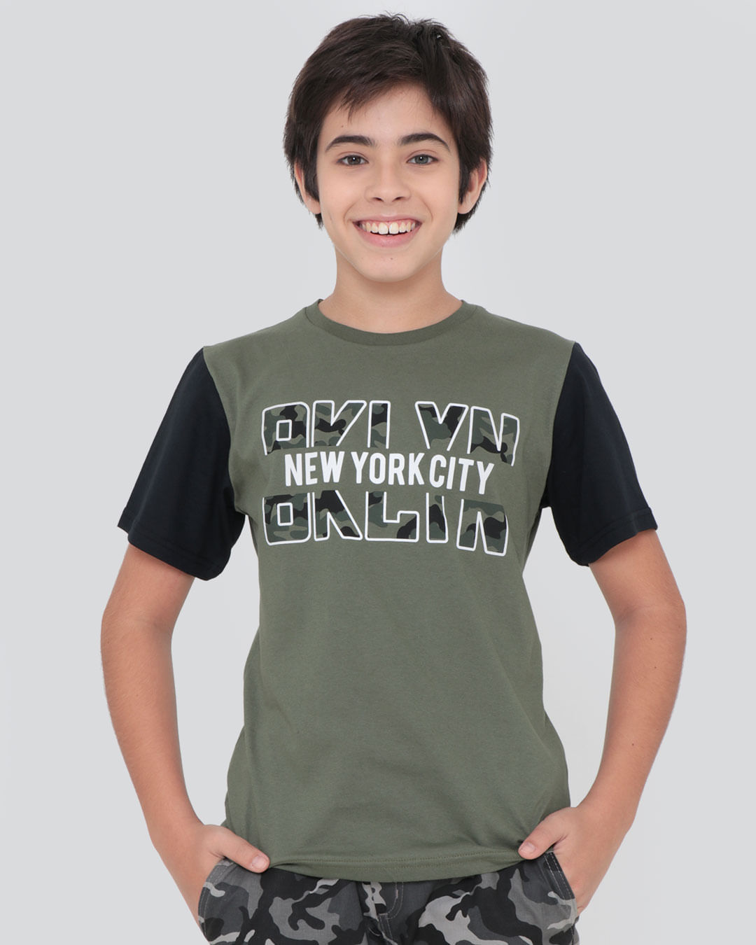 Camiseta-Juvenil-Manga-Curta-Estampa-Camuflada-Verde