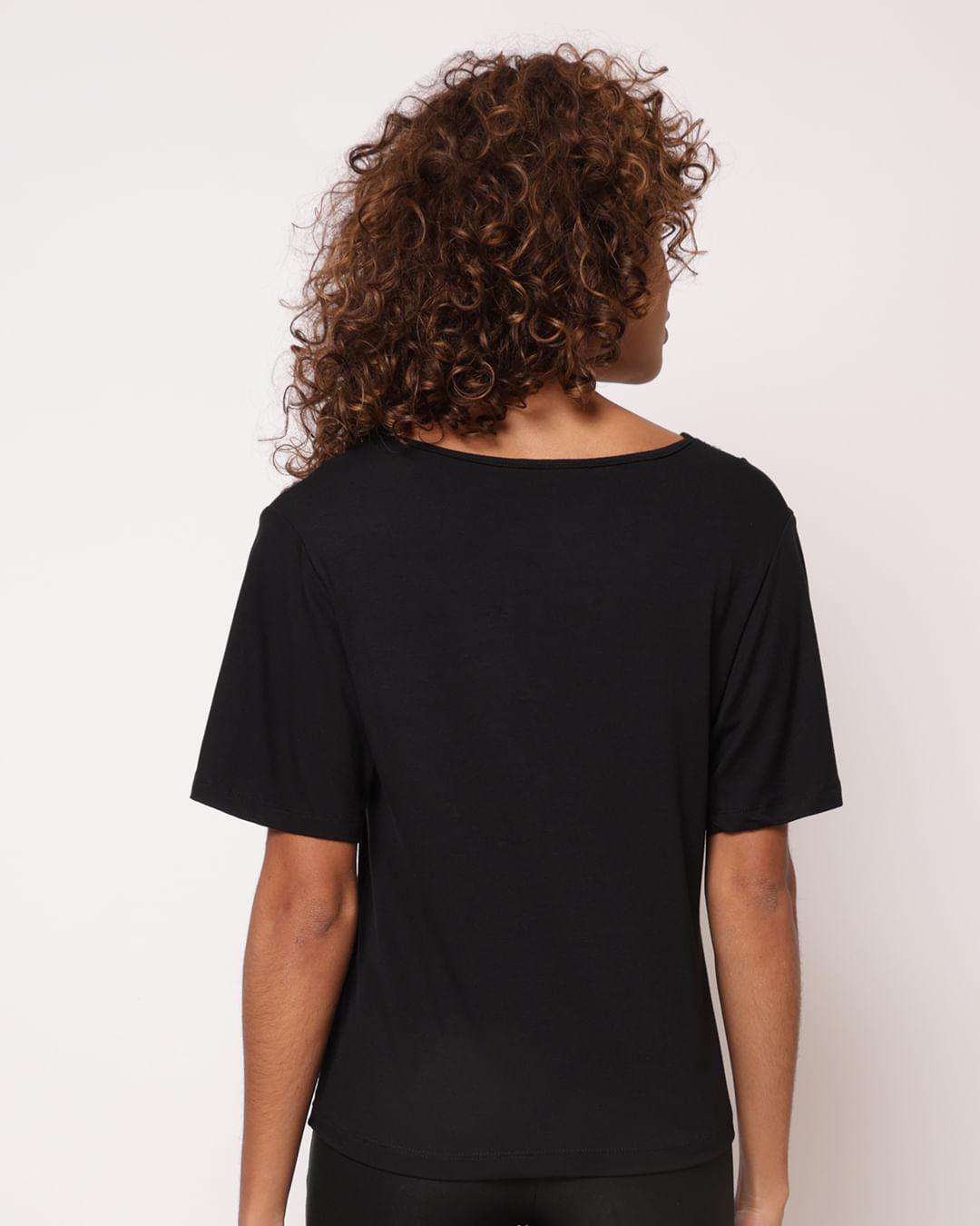 Blusa-Mc-Dec-V-Pesponto-8567-To---Preto