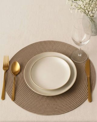 Lugar-Americano-Redondo-Caramelo---Bege