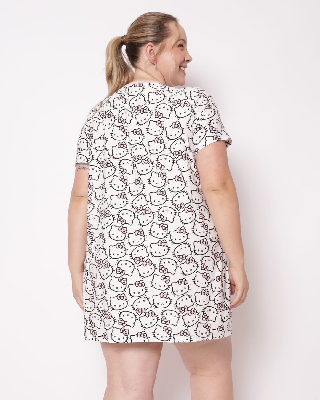 Camisola-Tg-Mc-Hello-Kitty-To0249---Estampado