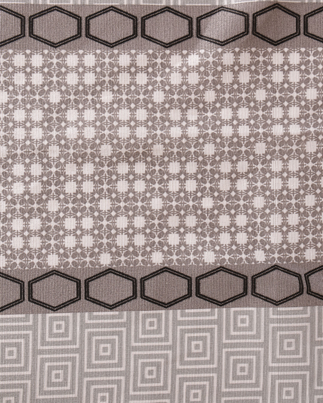 Toalha-Mesa-Quad-140x140---Outros