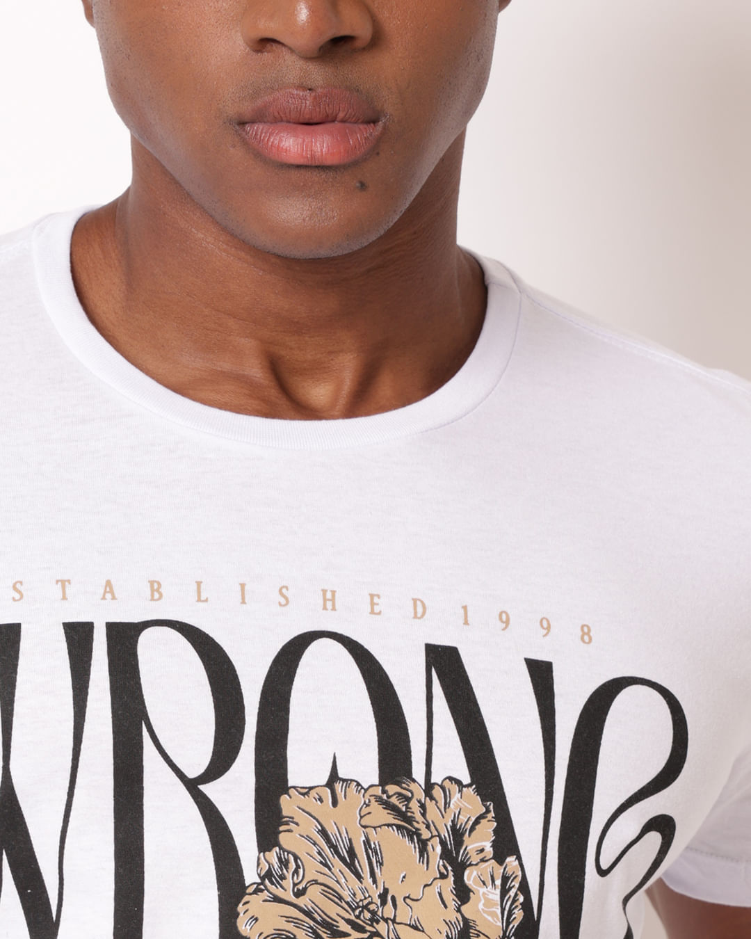 Camiseta-Com-Silk-Frontal-9002795-Bco---Branco