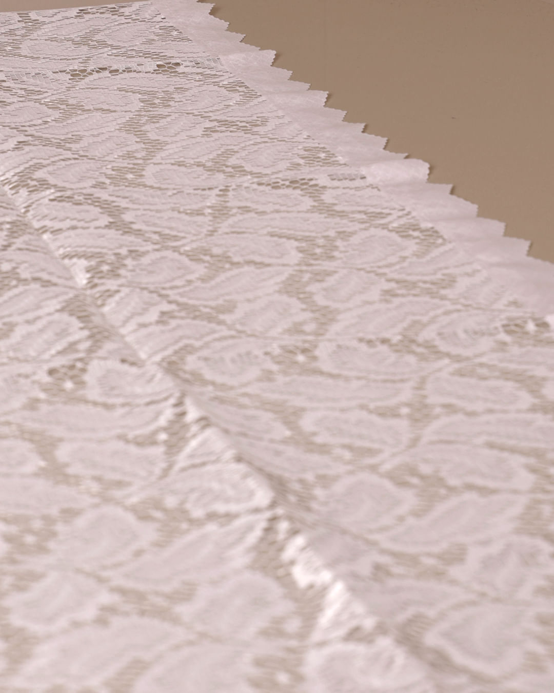 Caminho-Renda-138x37---Branco