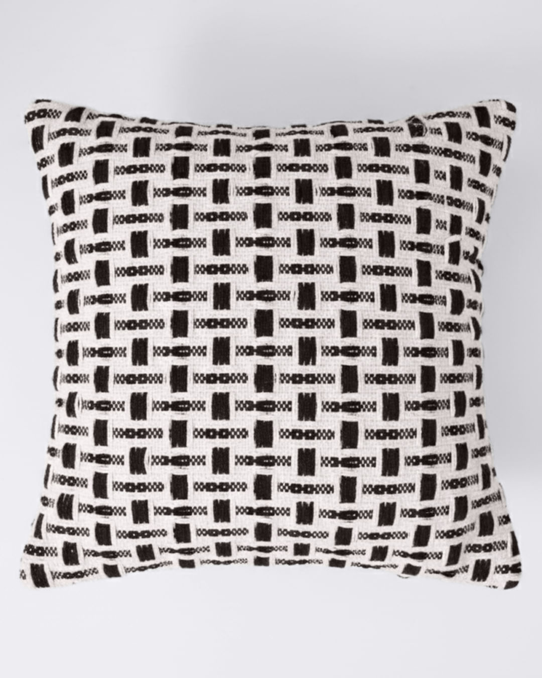 Almofada-Rustica-40x40-Tracos-Bco---Estampado