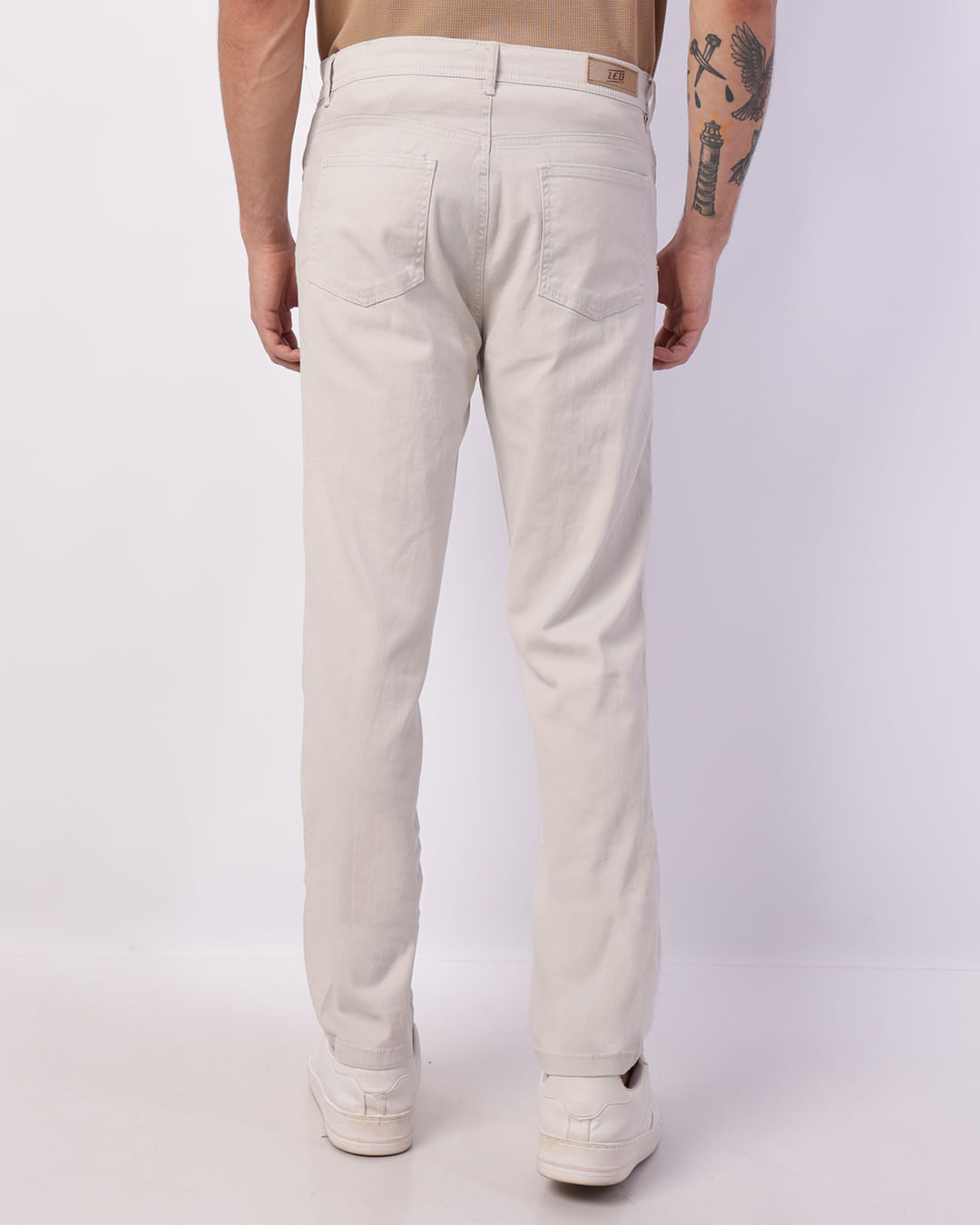 Calca-Sja-Jvm-Slm-Glo-Smash---Ccnk01---Off-White