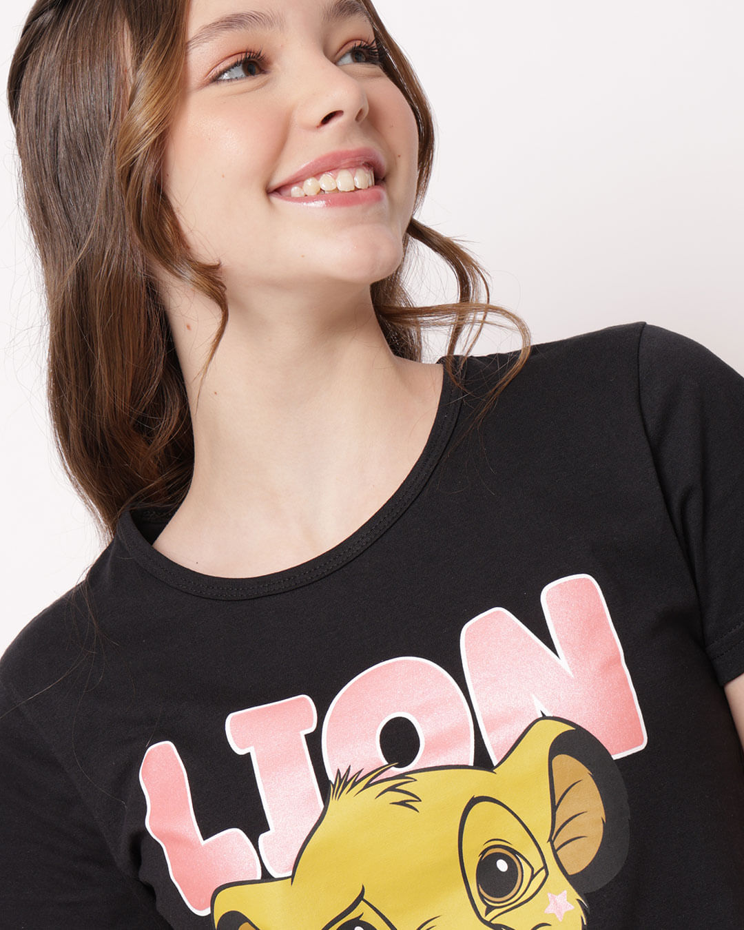 -Camiseta-Juvenil-Algodao-Disney-Estampa-Rei-Leao-Preto