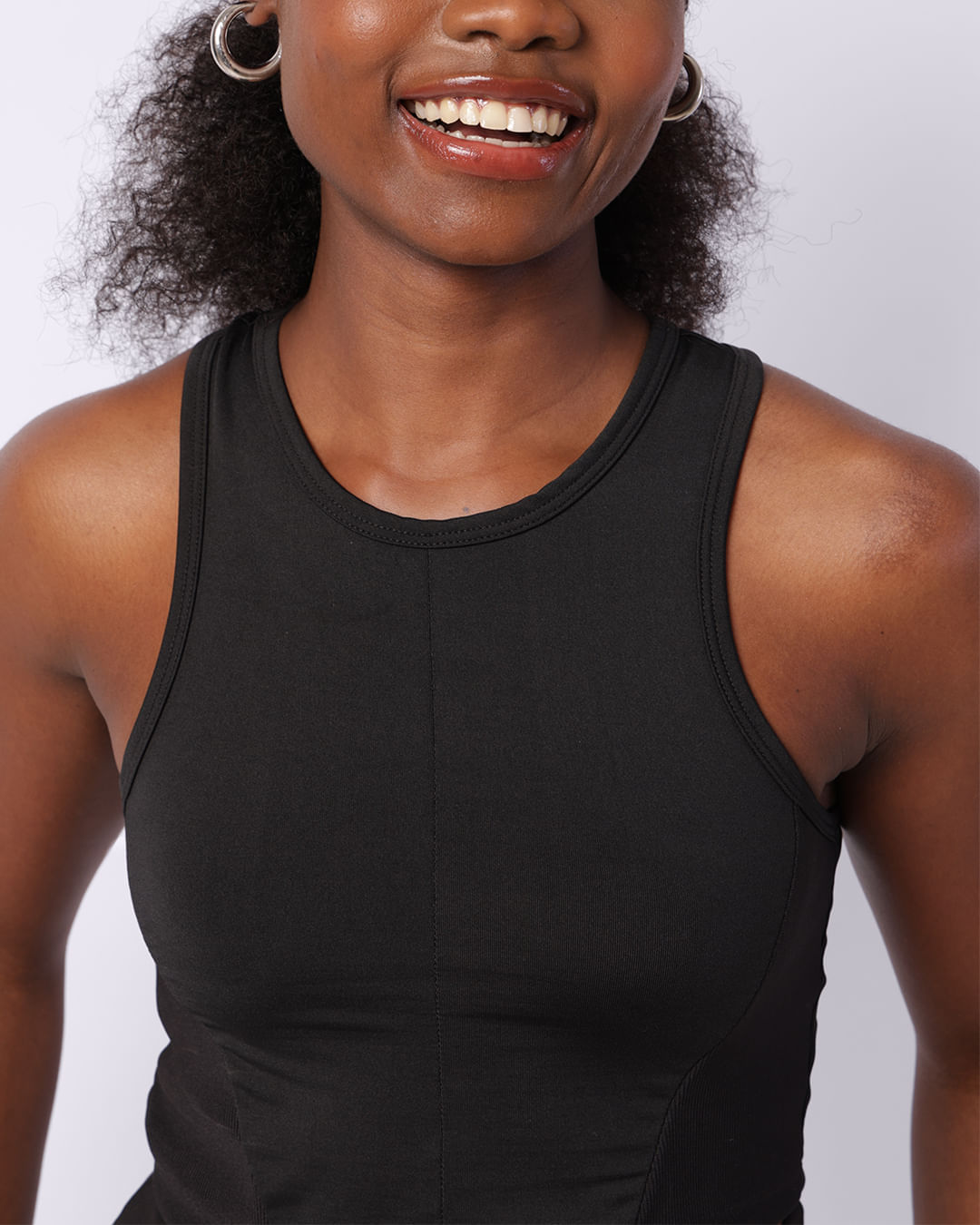 Top-4247-Cropped-Com-Recortes---Preto