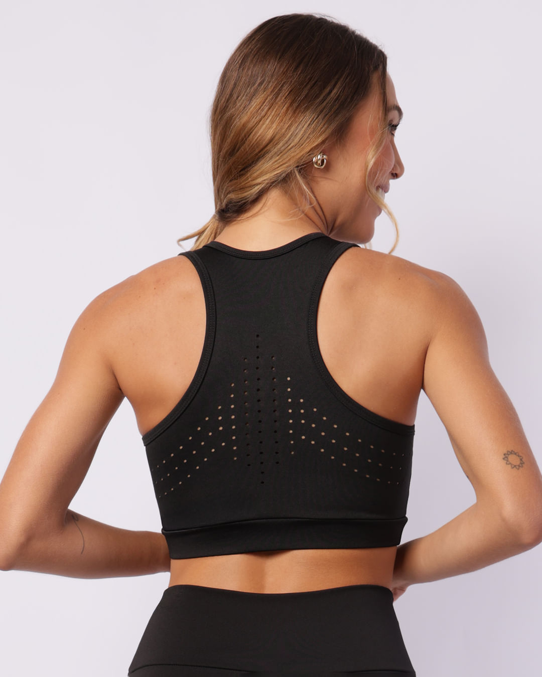 Top-Detalhe-Laser-Costa---Preto