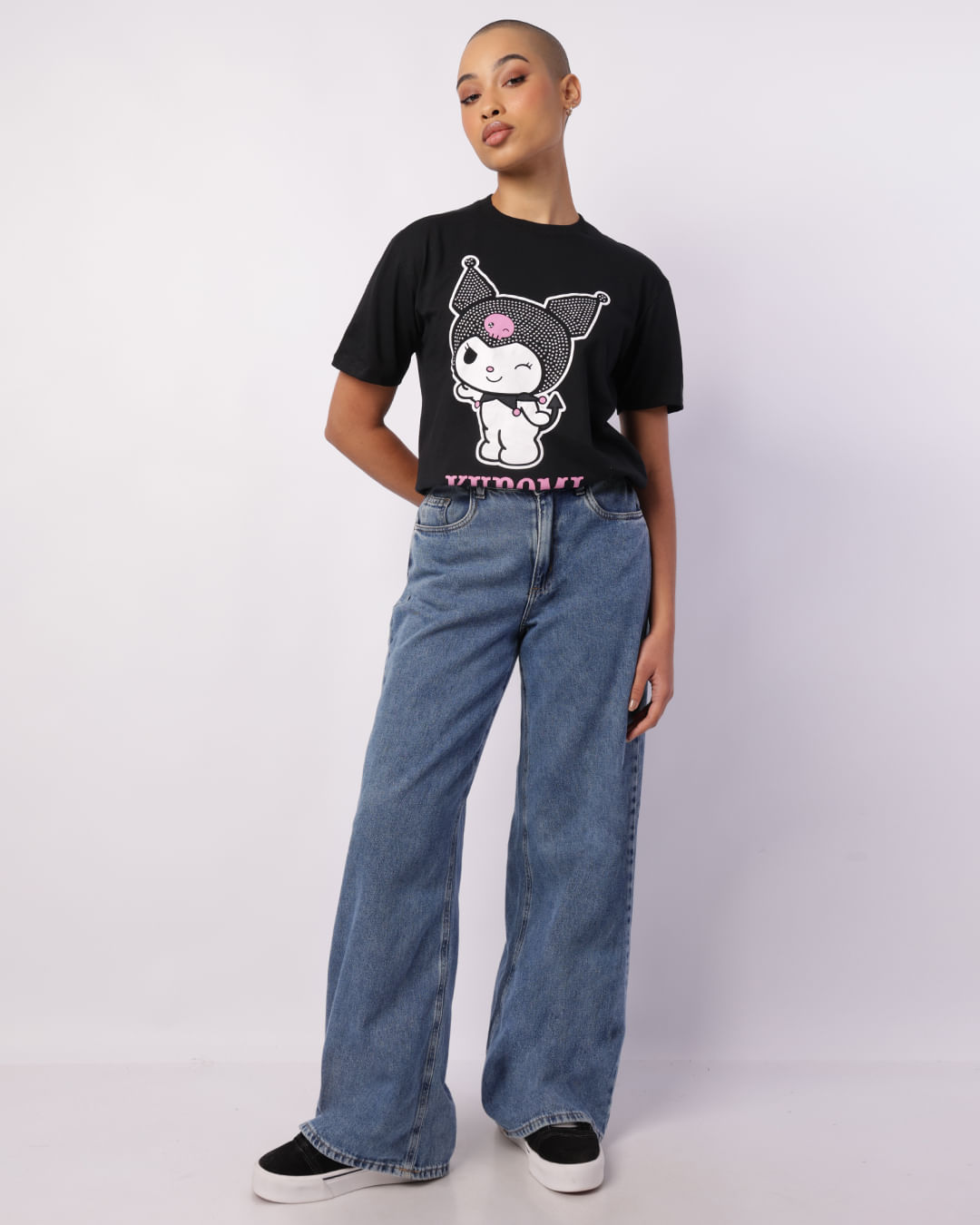 Camiseta-Mc-109513t-Over-Kuromi-Pg---Preto