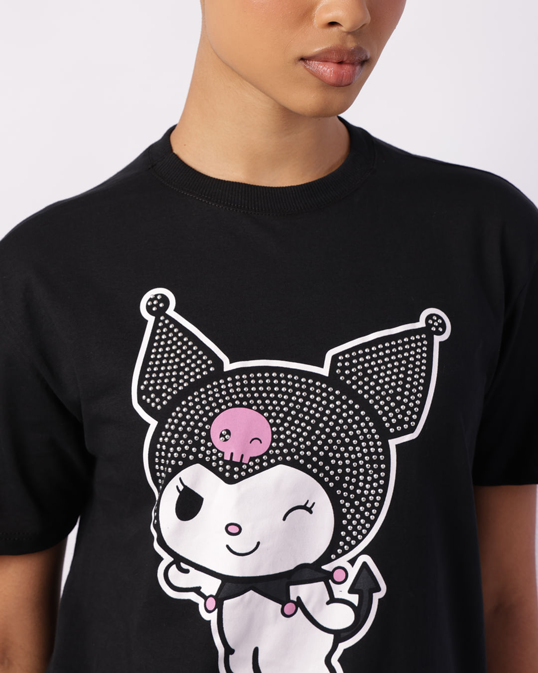 Camiseta-Mc-109513t-Over-Kuromi-Pg---Preto