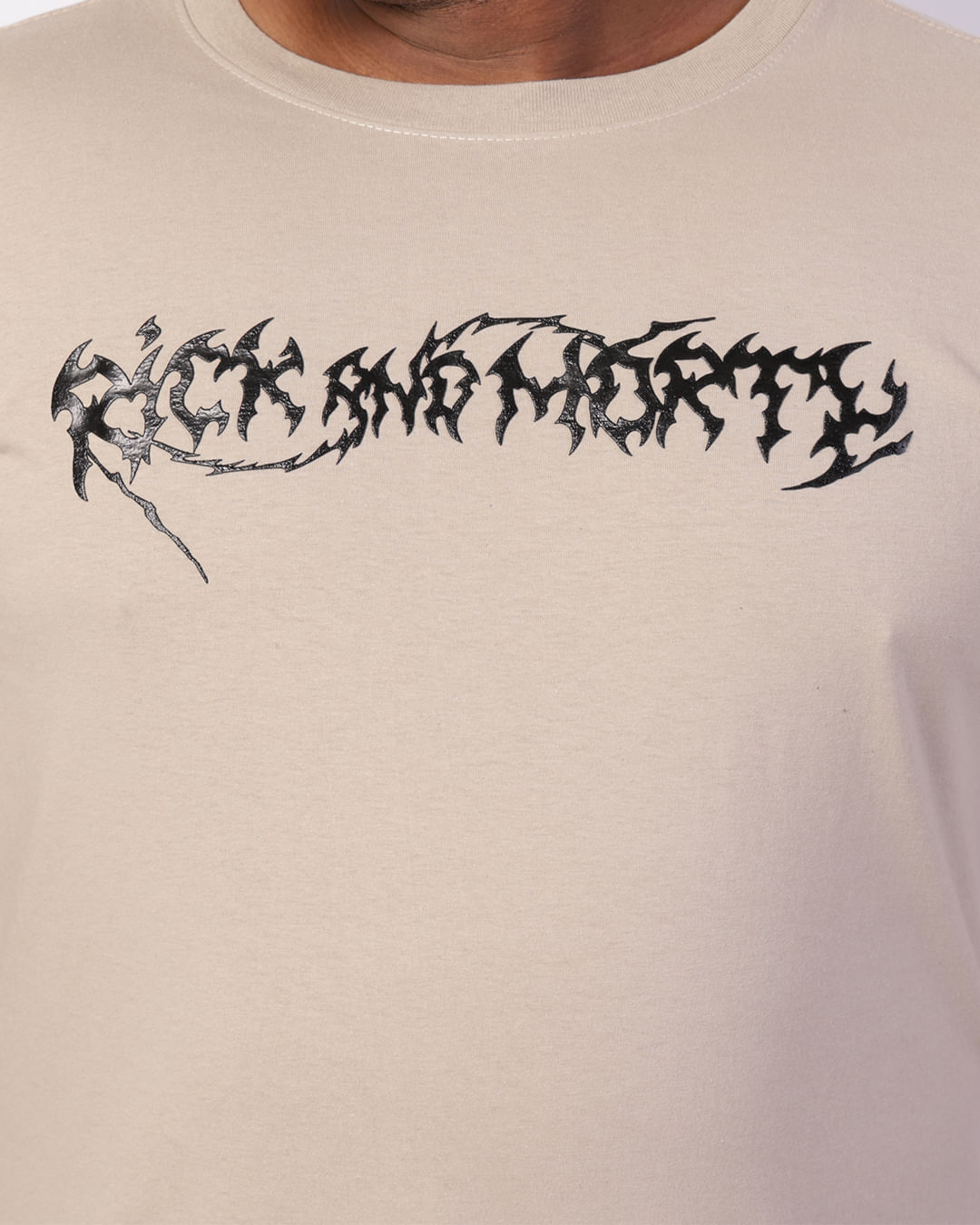 Camiseta-E4432-Rmorty-Bege-Plus---Bege