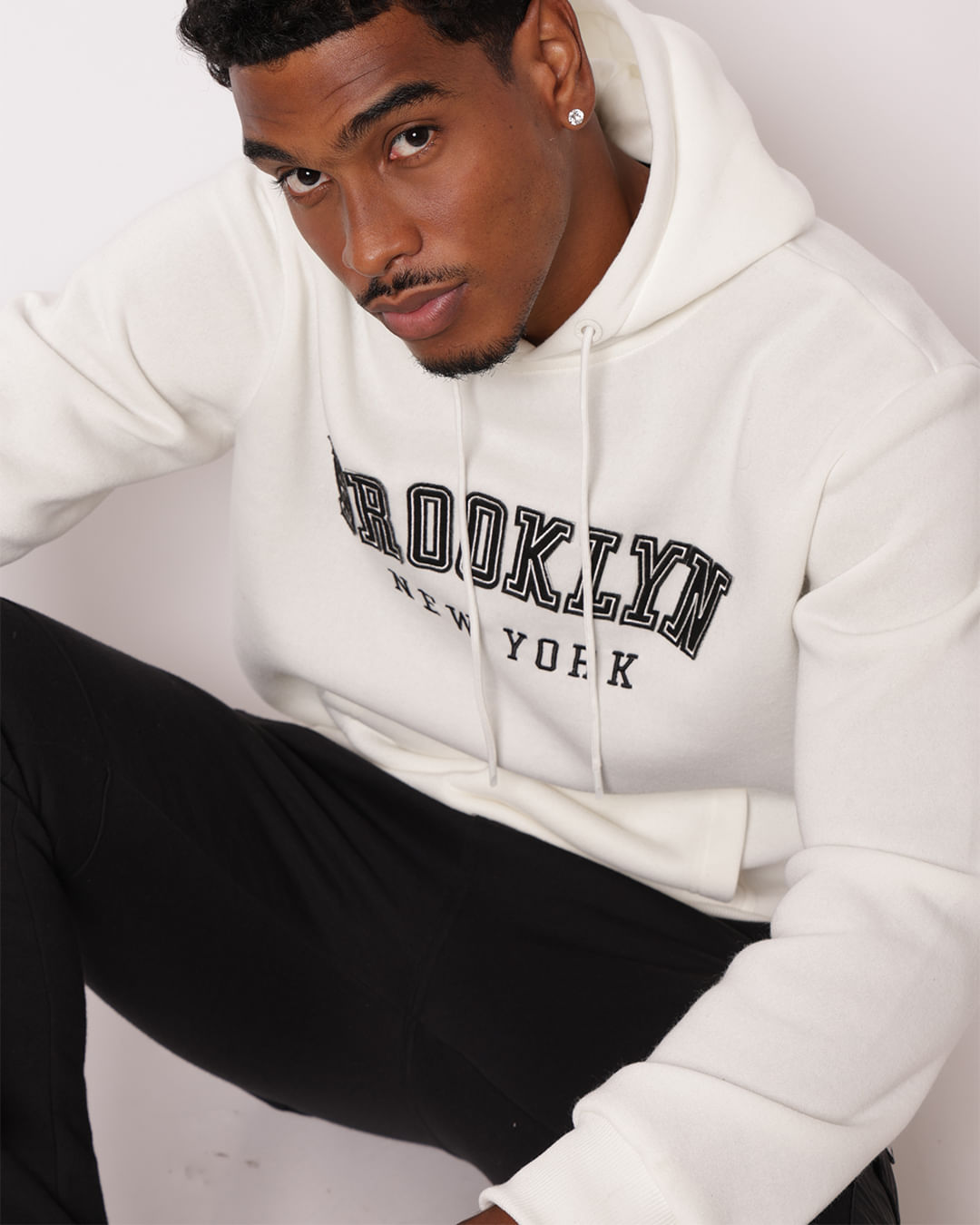Mol-Fechado-Capuz-Bordado-100-1370a-Off---Off-White