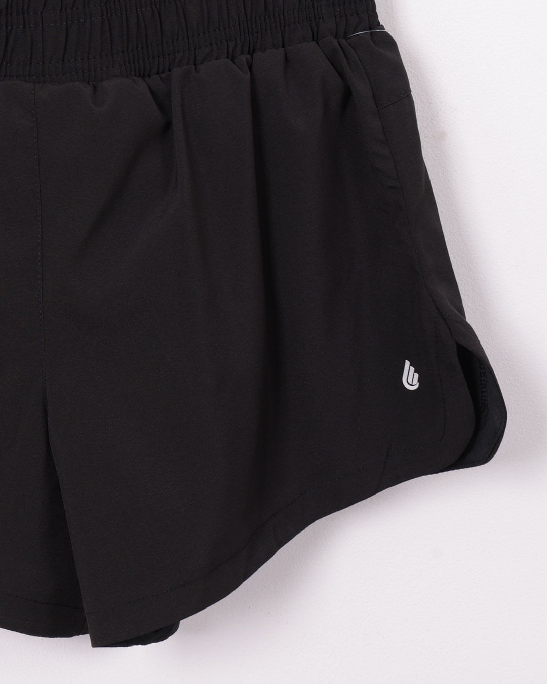 Shorts-52361-Com-Recorte-Lateral-Tactel---Preto