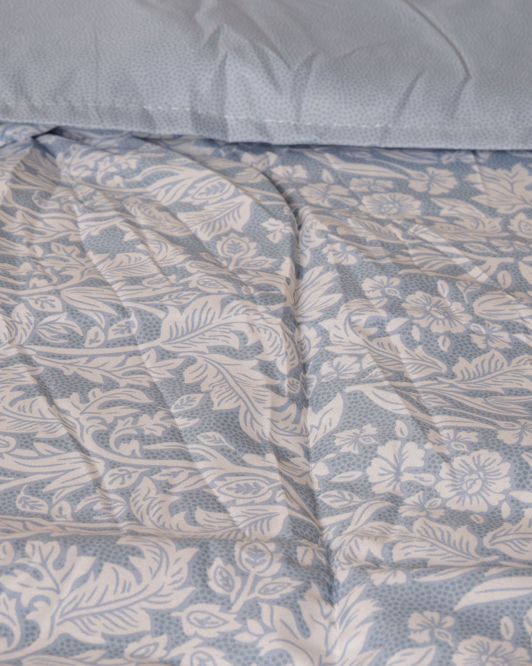 Edredom-Cs-Etnico-Inv-26---Azul-Floral