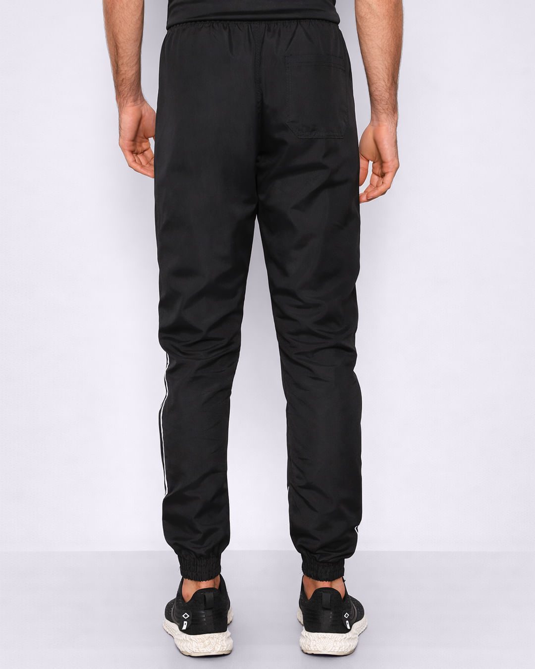 22161000451-136-03